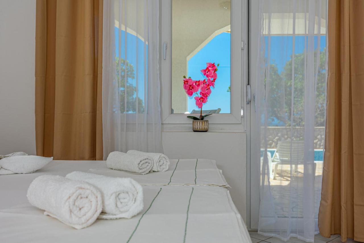 Bella Adria Apartmani Dramalj Exterior foto